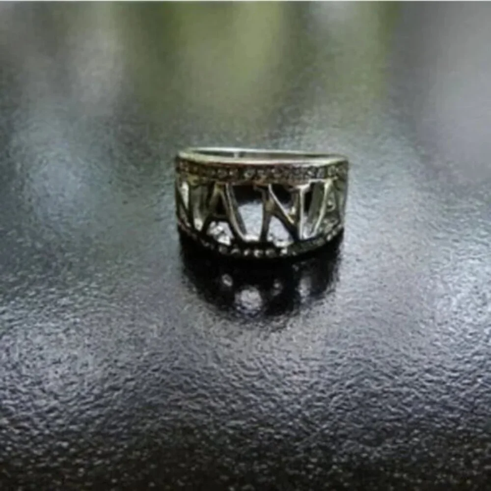 Nana Rhinestone Ring • Sparkling Silver Plated Grandmother & Nana Gift • Sz 6.5 - Picture 1 of 6